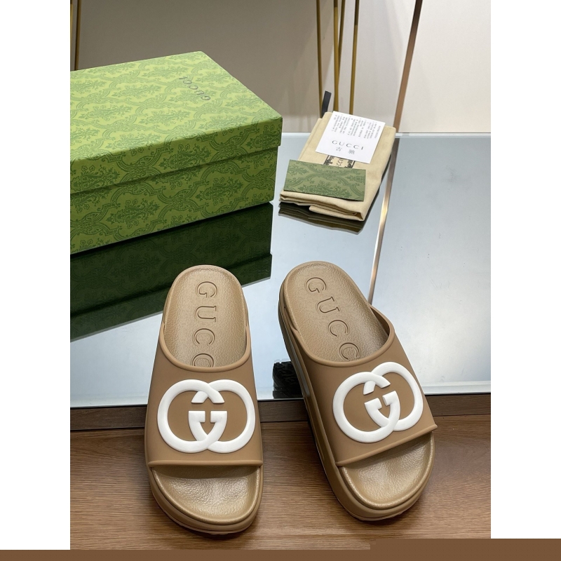 G*u*i slippers